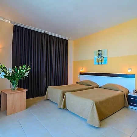 Sunrise Hotel 3*
